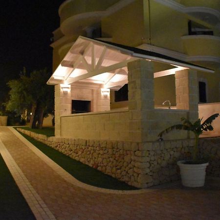 Appartamenti In Villa Alessia Monopoli Exterior photo