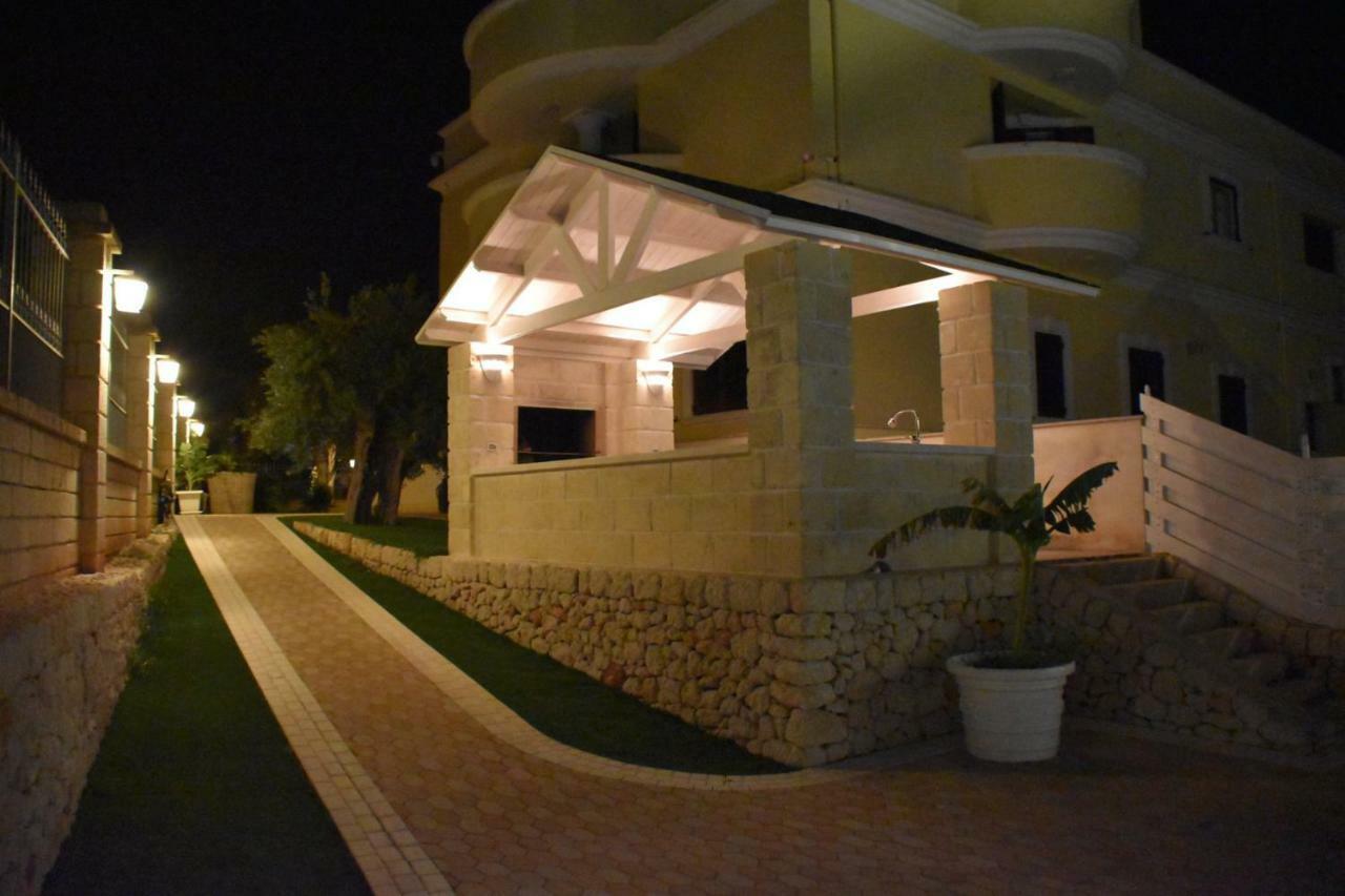 Appartamenti In Villa Alessia Monopoli Exterior photo